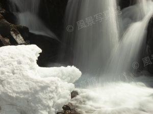 冬の滝