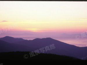 知床｜国後島の早朝